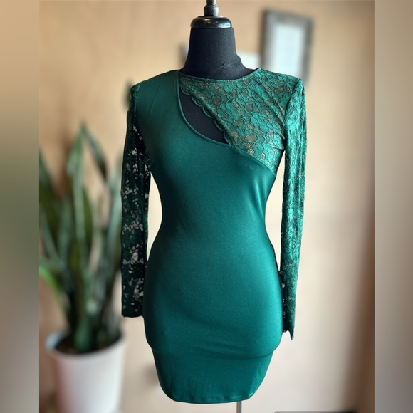 Hunter Green Lace Long Sleeve Mini Cocktail Dress NWT - Picture 3 of 12